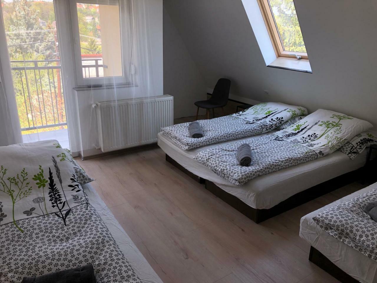 Juno Apartman Vendeghaz Мішкольц Екстер'єр фото