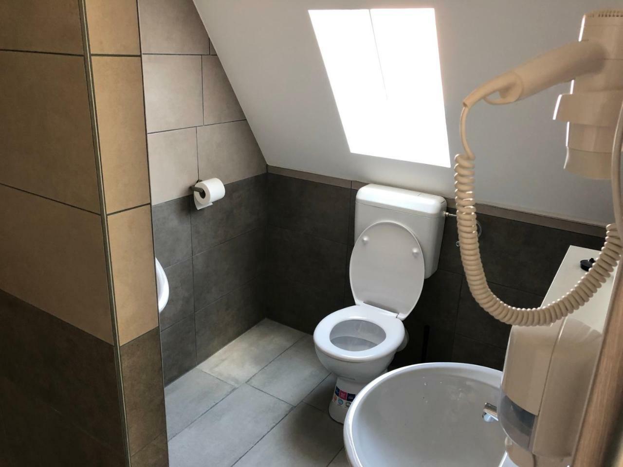Juno Apartman Vendeghaz Мішкольц Екстер'єр фото
