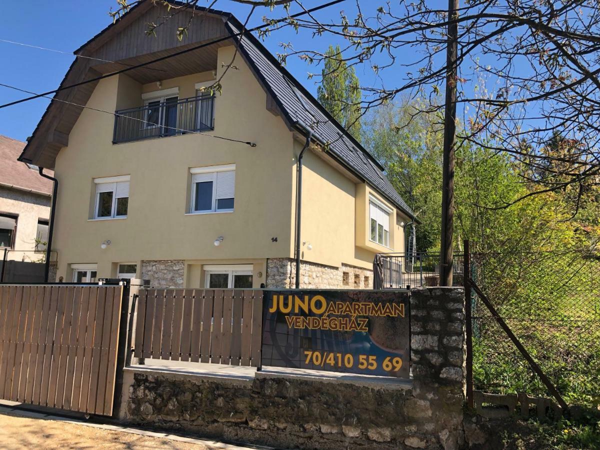 Juno Apartman Vendeghaz Мішкольц Екстер'єр фото